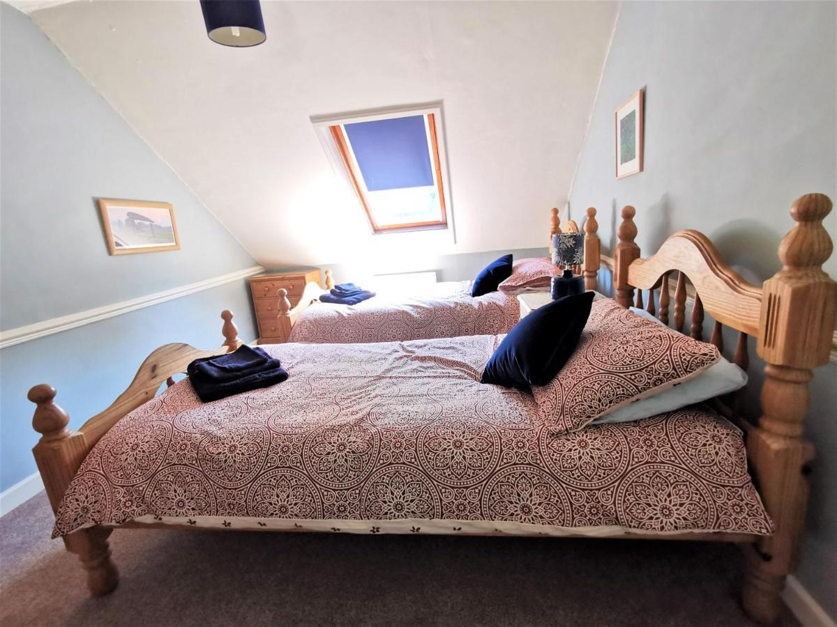Wellstone Cottages - Coach House Llanfyrnach Extérieur photo
